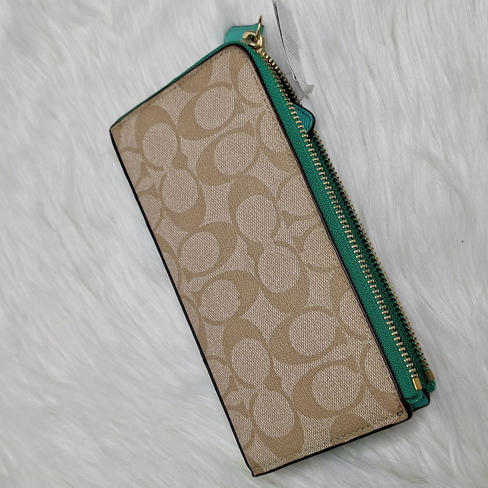 COACH Light Khaki and Jade Signature C Design Zipper Wallet NWT - Picture 2 of 7